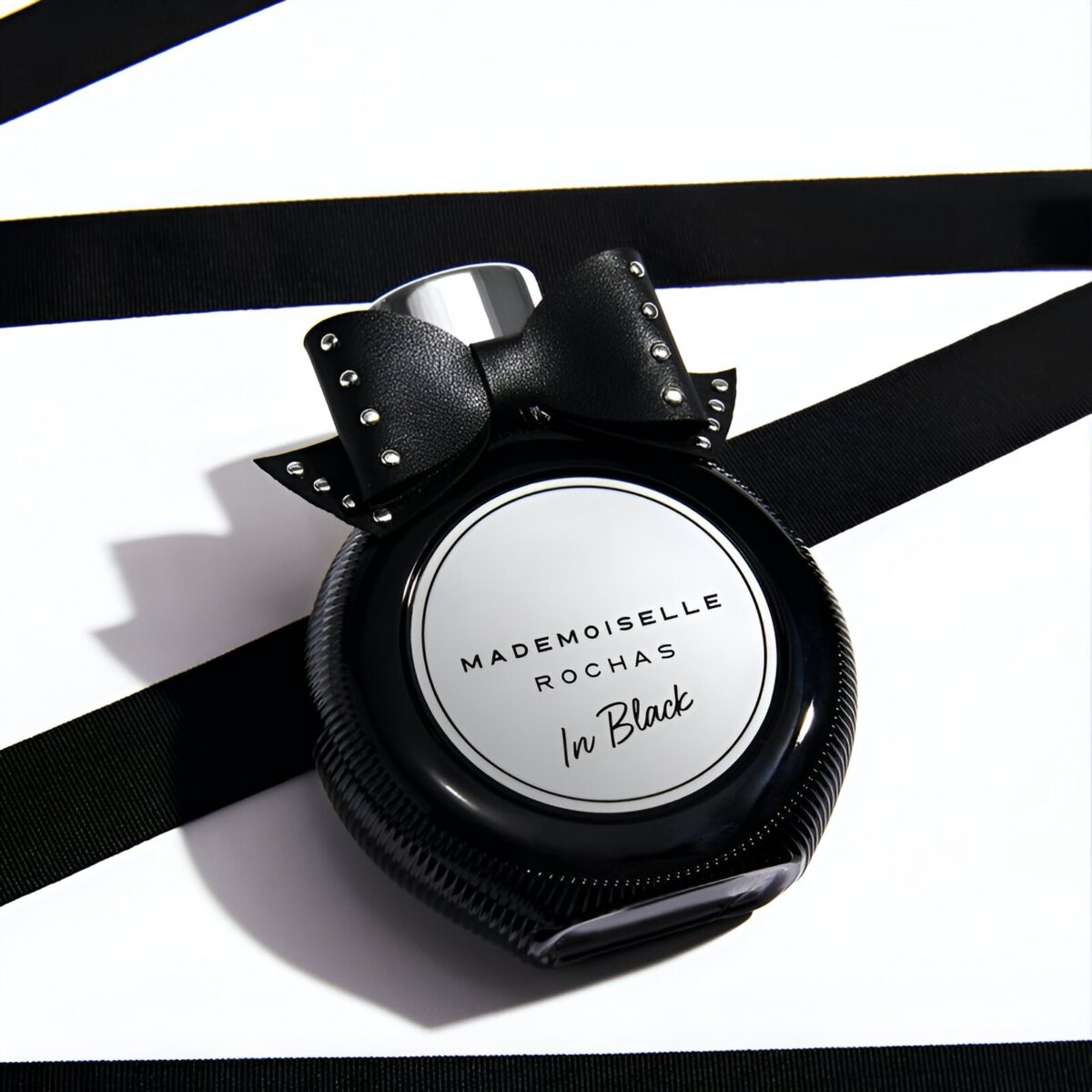 MADEMOISELLE IN BLACK – Image 2