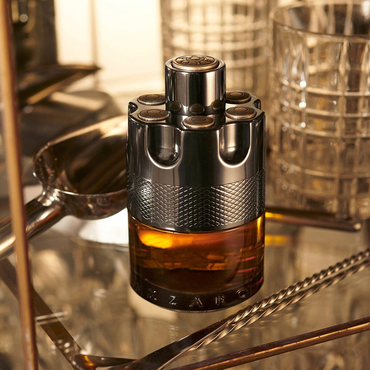 Wanted by night – Image 4